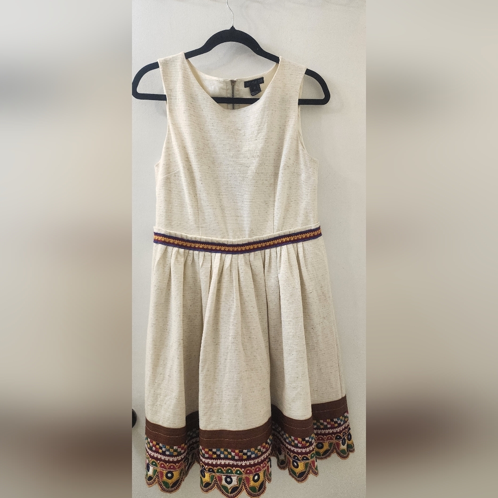Anthropologie Let Me Be Embroidered Cream Sleeveless Dress,‎ Size Medium.